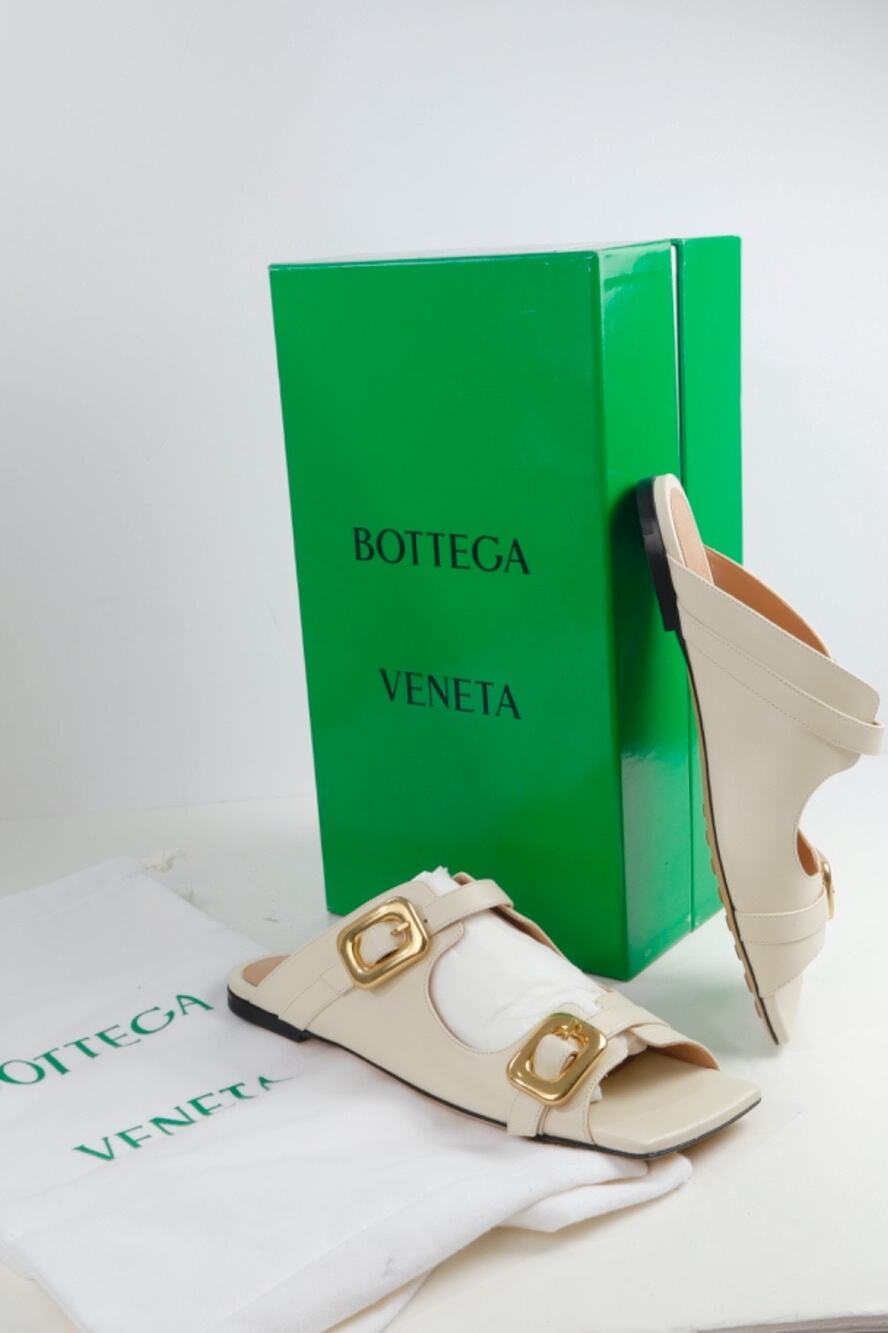 Bottega Veneta Stretch Smooth Leather Gold Buckle Slides Mule Sandals Ivory 38.5